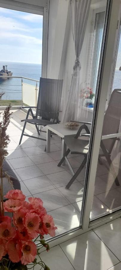 Apartament Bety Sea Front Apartment Costineşti Exterior foto