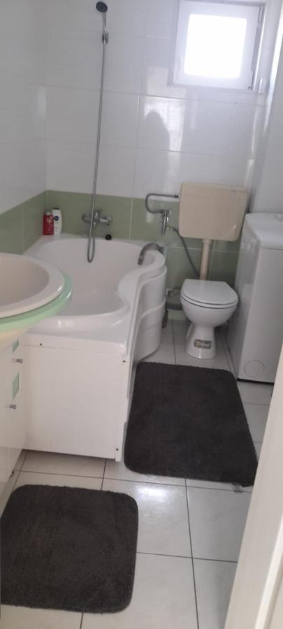 Apartament Bety Sea Front Apartment Costineşti Exterior foto